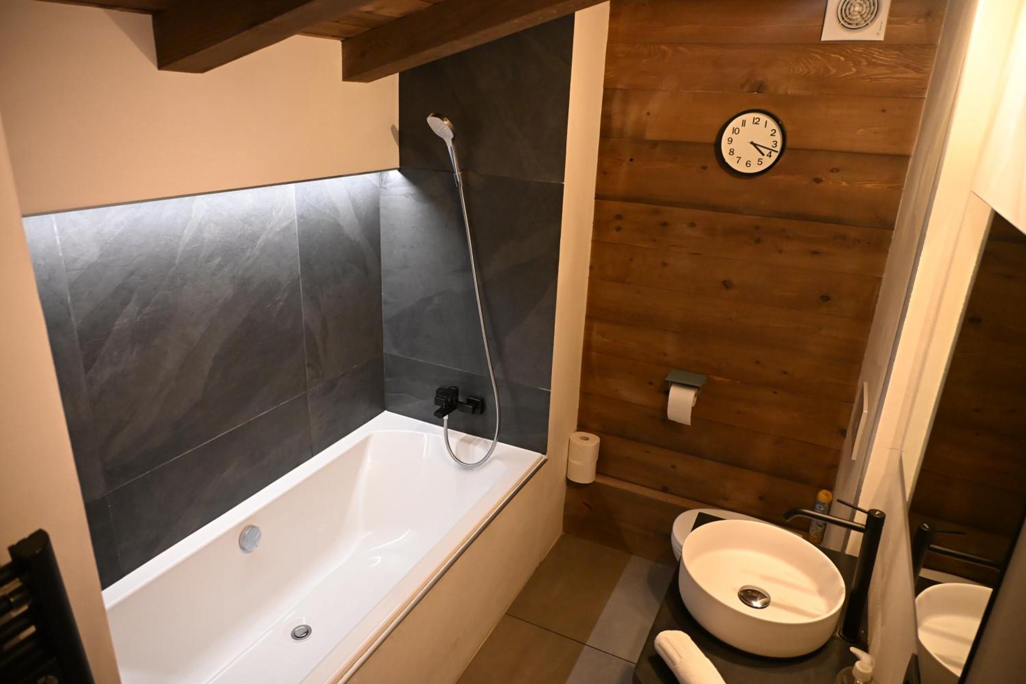 קומבלו Chalet Montana מראה חיצוני תמונה